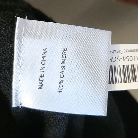 Quince BLACK and NAVY Mongolian Cashmere Sweater - Picture 6 of 9